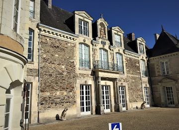 france/pays-de-la-loire/attraction/chateau-de-la-lorie
