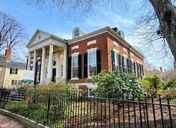 iowa/newton/attraction/salem-athenaeum