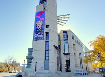 canada/monteregie/attraction/montreal-museum-of-archaeology-and-history