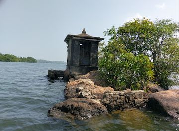 sri-lanka/hikkaduwa/attraction/cinnamon-island