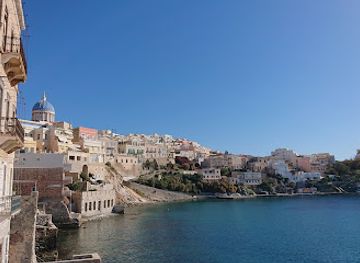 greece/cyclades/attraction/gallery-of-the-cyclades