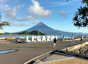 philippines/legazpi/legazpi-boulevard/attraction/puro-legazpi-city