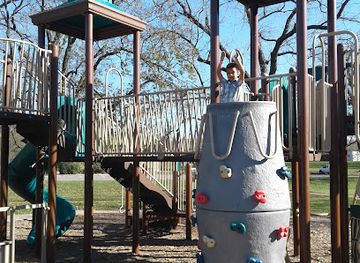 missouri/independence/attraction/hill-park-pavilion