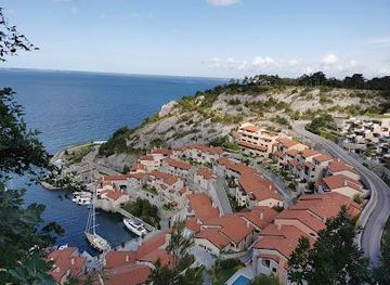 slovenia/nova-gorica/attraction/portopiccolo-sistiana