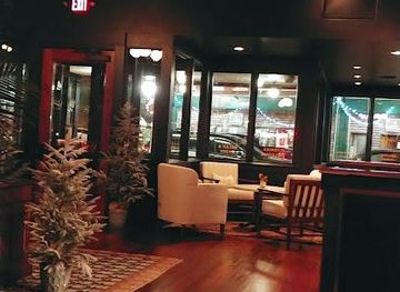 new-york/montauk/attraction/savoy-bookshop-and-cafe