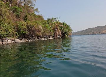 tanzania/mahale-mountains-national-park/attraction/mamba-kainda