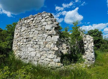 hungary/vertes-mountains/attraction/kerekszenttamasi-templomrom