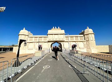 india/gujarat/attraction/kutch-s-white-desert
