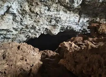 Mangapwani Coral Cave