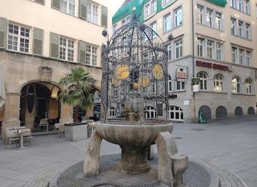 germany/stuttgart/attraction/hans-im-gluck-brunnen