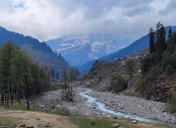 india/manali/solang-valley/attraction/counter-no-26-adventure-activities-area-longest-zipline-in-himachal