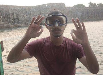 india/tarkarli/attraction/kings-garden-no-2-dive-site