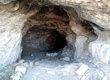 israel/galilee/attraction/cave