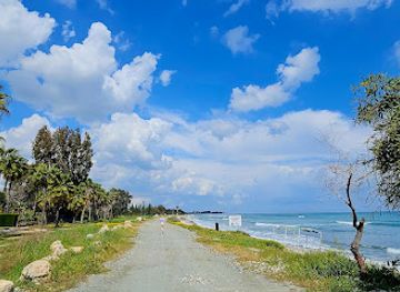 cyprus/larnaca-salt-lake/attraction/orfani-salt-lake