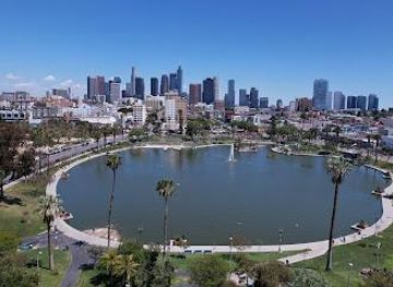 california/burbank/attraction/macarthur-park