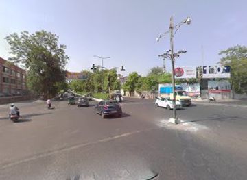 india/vadodara/attraction/maharani-shantadevi-marg