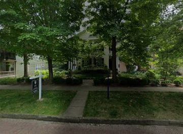 ohio/marietta/attraction/house-of-seven-porches