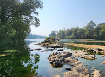 india/madhya-pradesh/attraction/sahastradhara-waterfalls