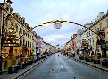 poland/warsaw/attraction/nowy-swiat