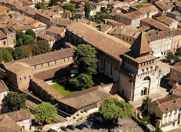 france/midi-pyrenees/attraction/saint-pierre-abbey-in-moissac