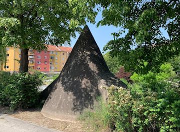 slovenia/ptuj/attraction/bunker