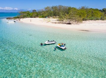 new-caledonia/hienghene/attraction/jet-paradise