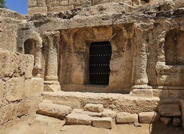 jordan/jerash/attraction/cave-of-the-seven-sleepers-ashabul-kahf