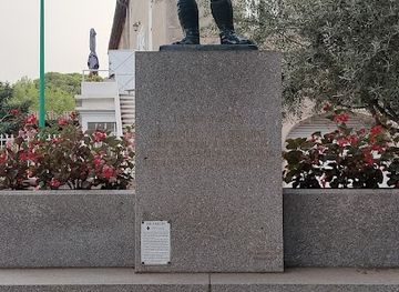 france/languedoc-roussillon/attraction/statue-paul-demarne