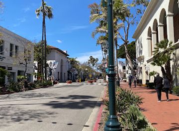 california/santa-barbara/downtown-santa-barbara/attraction/casa-de-la-guerra
