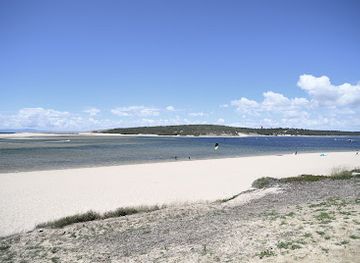 portugal/arrabida-natural-park/attraction/lagoa-de-albufeira