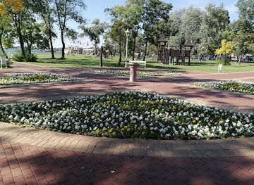 serbia/palic-lake/attraction/sundial