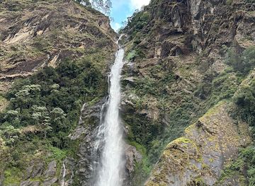 nepal/rolwaling-valley/attraction/chyotchyot-jharna