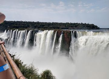 brazil/foz-do-iguacu/attraction/guira-oga