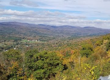 massachusetts/mohawk-trail/attraction/route-2-mohawk-trail-overlook