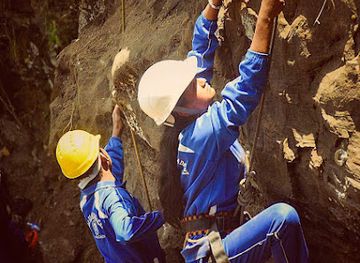 nepal/rolwaling-valley/attraction/sokla-rock-sport