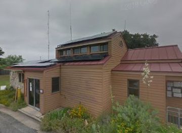 texas/enchanted-rock-state-natural-area/attraction/enchanted-rock-state-visitor-center