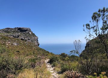 south-africa/table-mountain-national-park/attraction/aqueduct-trail