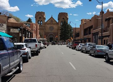 new-mexico/santa-fe/downtown-santa-fe/attraction/the-cathedral-basilica-of-st-francis-of-assisi
