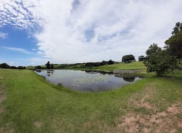 south-africa/amatola-mountains/attraction/python-park-mashie-golf-course-snake-park