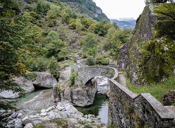switzerland/ticino/attraction/chial-fontana-bridge