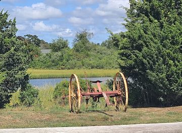 rhode-island/napatree-point-conservation-area/attraction/saltwater-farm-vineyard