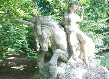 germany/munich/attraction/reiterstatue-schonheit