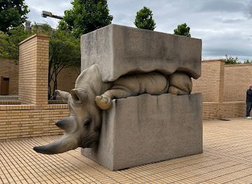 liechtenstein/furstensteig/attraction/rhino-sculpture