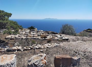 greece/pyrgos/attraction/iero-pythiou-apollona