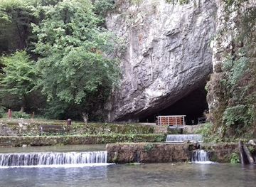 serbia/kolubara/attraction/petnica-cave