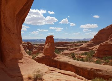 utah/arches-national-park/attraction/tower-arch