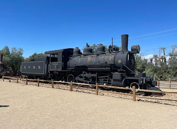 california/death-valley-national-park/attraction/furnace-creek-campground