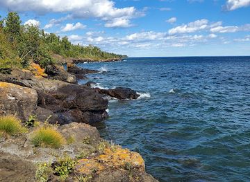 minnesota/grand-marais/attraction/butterwort-cliffs-scientific-and-natural-area-sna