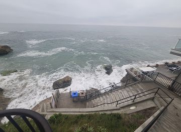 california/laguna-beach/attraction/pearl-beach