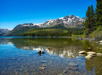 nevada/lake-tahoe/attraction/fallen-leaf-lake